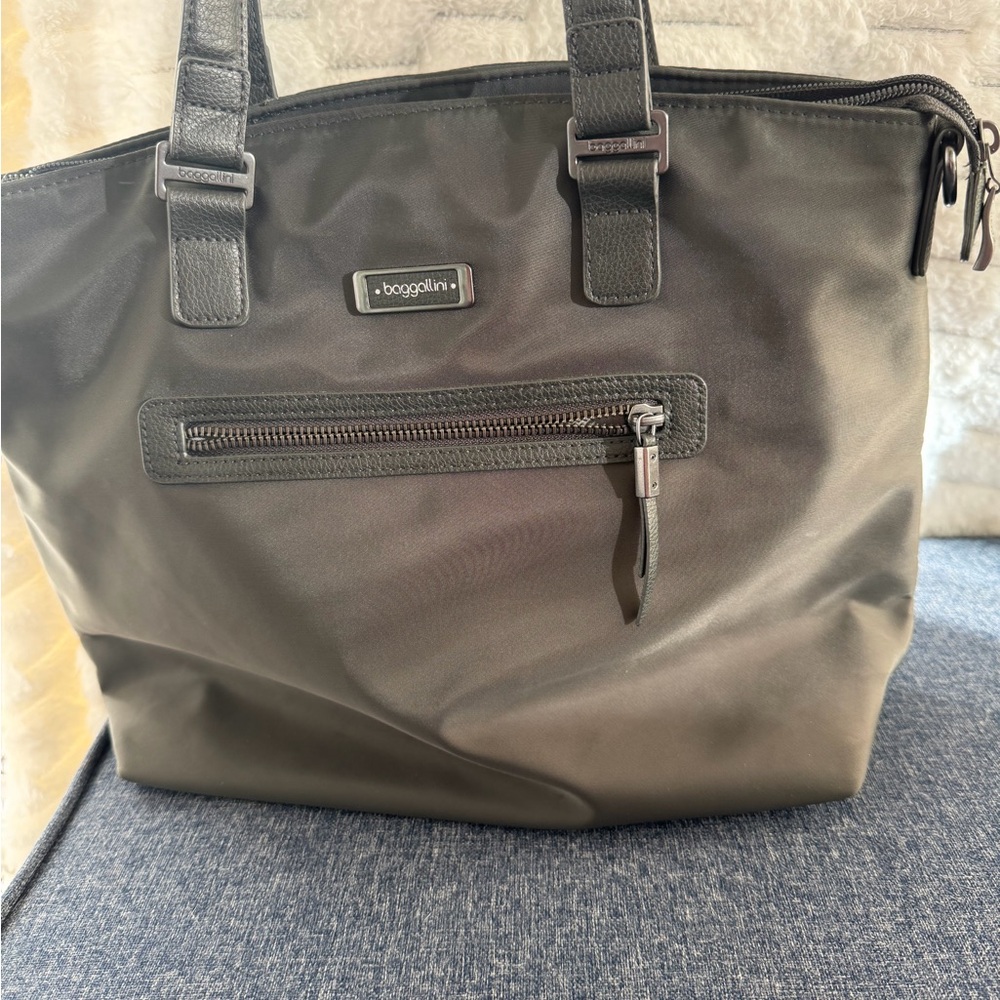 Baggallini Travel Bag